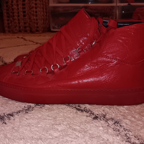 Balenciaga Arena - Picture 1 of 4